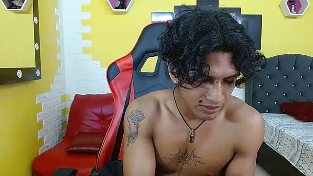 Snapshot of bull_cam chatting on 1, 12, 2025 bull cam online show from 1, 12, 2025