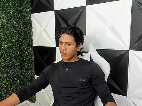 Snapshot of bull_cam chatting on 2, 12, 2025 bull cam online show from 2, 12, 2025