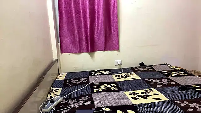 LuvLayla online show from 12, 9, 2025