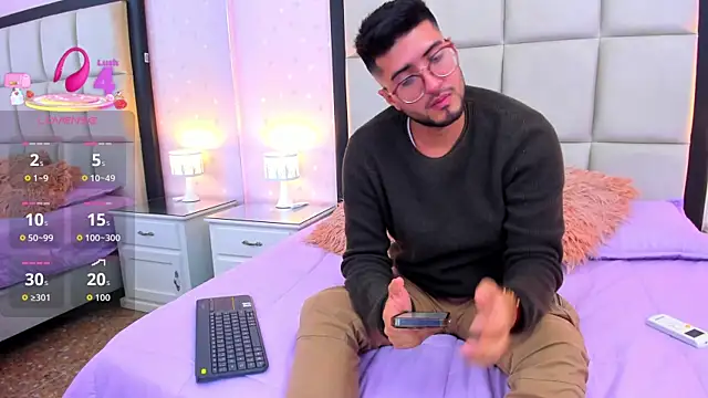 Snapshot of bryXonStorm chatting on 18, 9, 2025 bryXonStorm online show from 18, 9, 2025