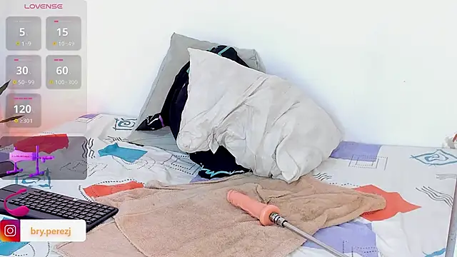 Snapshot of bryXonStorm chatting on 5, 10, 2025 bryXonStorm online show from 5, 10, 2025