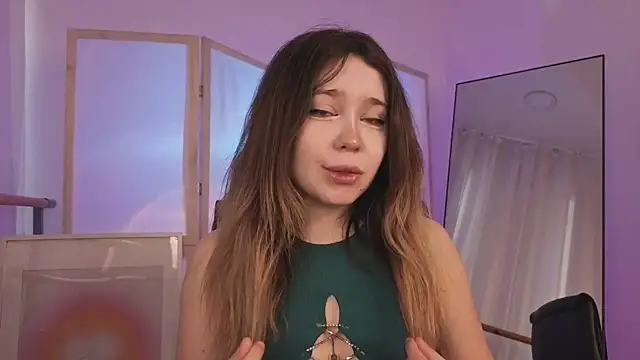 Lina Glow online show from 13, 4, 2026