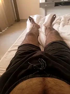 Snapshot of hairy-guy1 chatting on 28, 9, 2025 hairy-guy1 online show from 28, 9, 2025