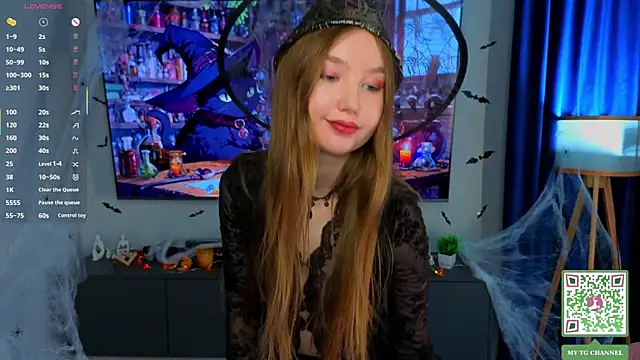 ElfredaTupy online show from 10, 11, 2025