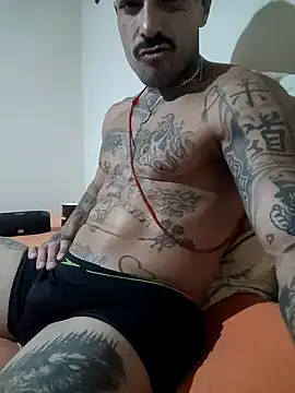 Snapshot of malvadobrilhante chatting on 5, 10, 2025 malvadobrilhante online show from 5, 10, 2025