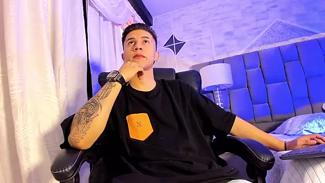 liaamsmiith  online show from 12, 10, 2025