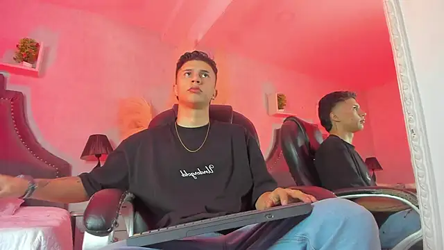 liaamsmiith  online show from 10, 1, 2026