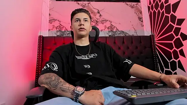 liaamsmiith  online show from 2, 2, 2026