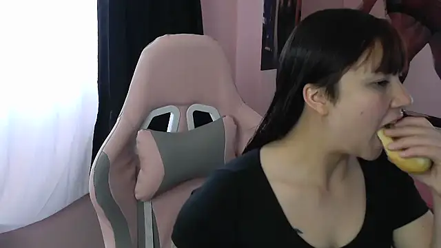 Zulema R1 online show from 12, 2, 2026