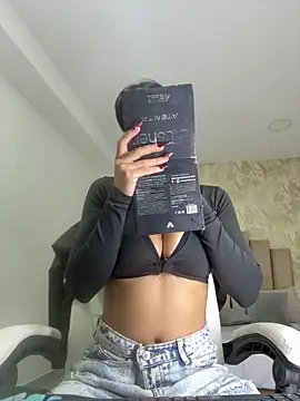 Scarlett 12 online show from 22, 3, 2026