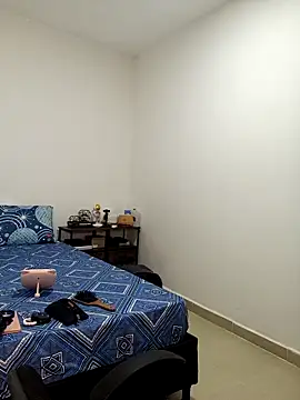 Snapshot of lauren_milf chatting on 23, 9, 2025 lauren milf online show from 23, 9, 2025