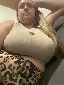 bruna438 online show from 14, 4, 2026