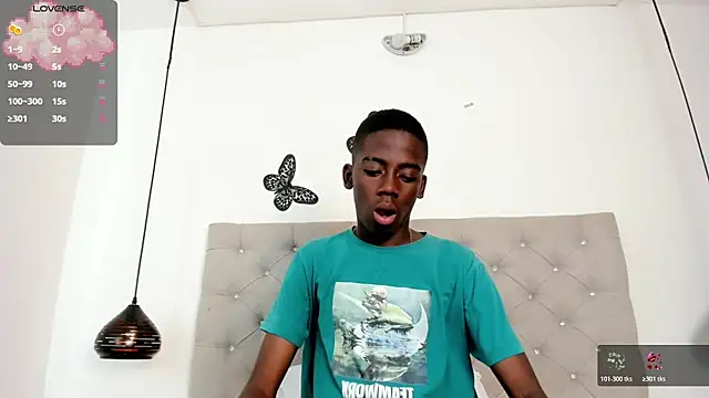 Snapshot of Alan_blacke chatting on 7, 11, 2025 Alan blacke online show from 7, 11, 2025