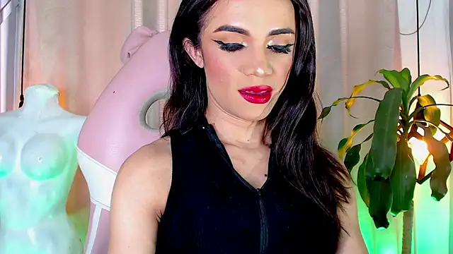 Snapshot of Cristal_Gem1 chatting on 23, 4, 2026 Cristal Gem1 online show from 23, 4, 2026