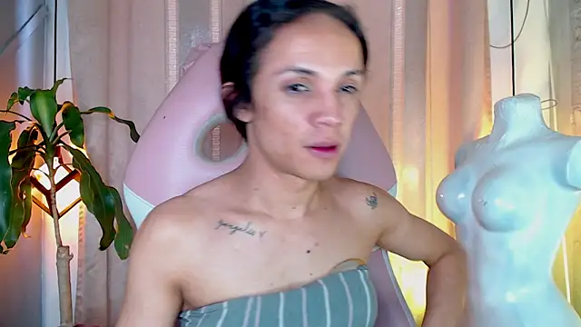 Snapshot of Cristal_Gem1 chatting on 26, 4, 2026 Cristal Gem1 online show from 26, 4, 2026