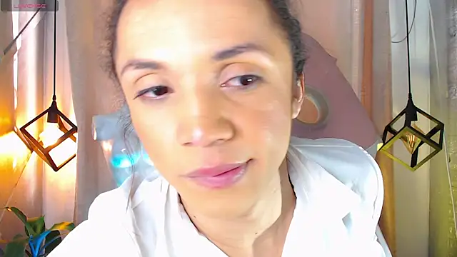 Snapshot of Cristal_Gem1 chatting on 3, 5, 2026 Cristal Gem1 online show from 3, 5, 2026