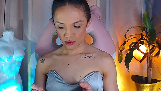 Snapshot of Cristal_Gem1 chatting on 15, 5, 2026 Cristal Gem1 online show from 15, 5, 2026