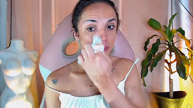 Snapshot of Cristal_Gem1 chatting on 20, 5, 2026 Cristal Gem1 online show from 20, 5, 2026
