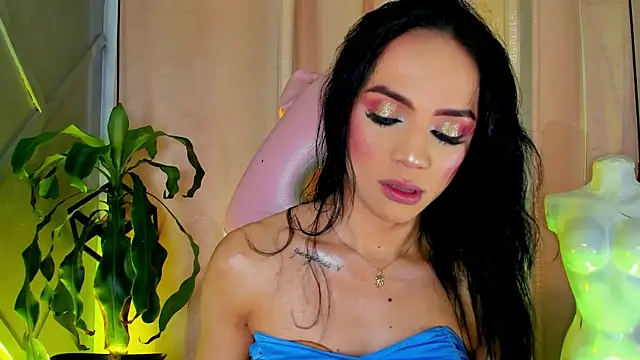 Snapshot of Cristal_Gem1 chatting on 30, 6, 2026 Cristal Gem1 online show from 30, 6, 2026