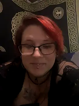 Snapshot of Harleesinn chatting on 16, 9, 2025 Harleesinn online show from 16, 9, 2025