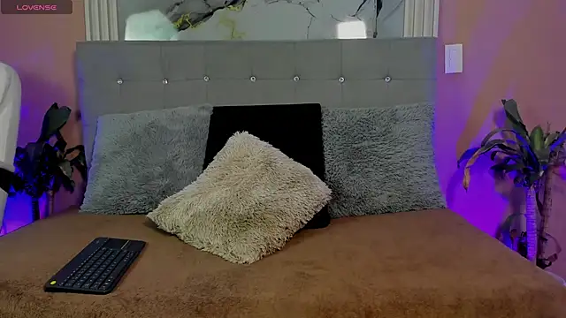  online show from 10, 4, 2026