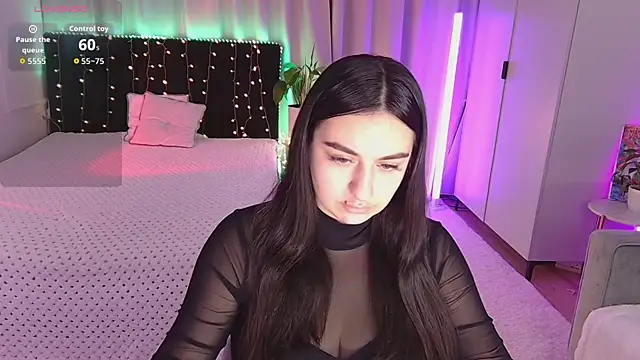 Lola Sparks online show from 1, 10, 2025