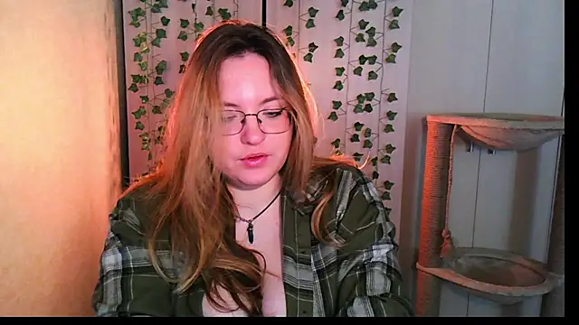 Snapshot of ZayaRush chatting on 11, 10, 2025 ZayaRush online show from 11, 10, 2025