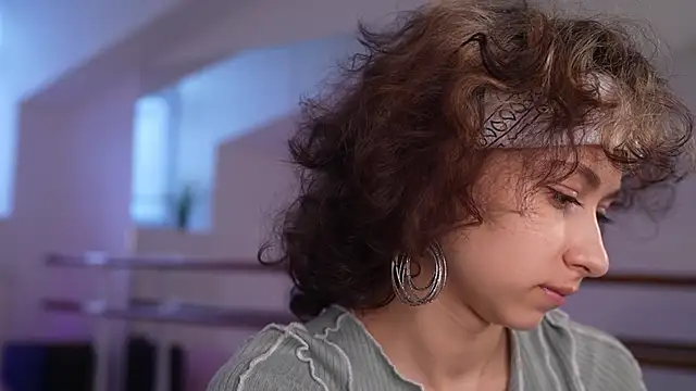 MimiLicks online show from 22, 9, 2025