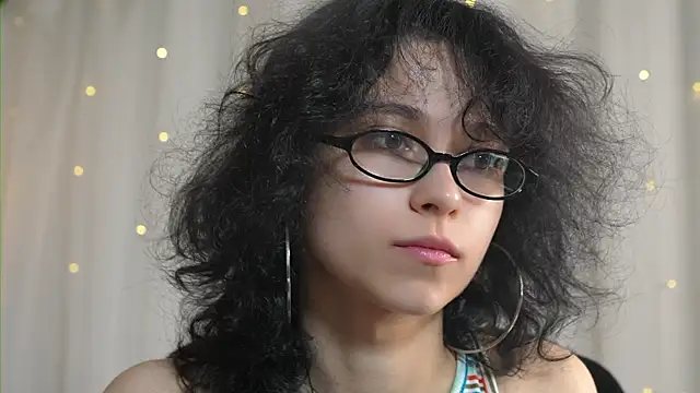 MimiLicks online show from 24, 10, 2025