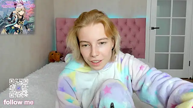 Snapshot of Pink_Lila18 chatting on 27, 10, 2025 Pink Lila18 online show from 27, 10, 2025