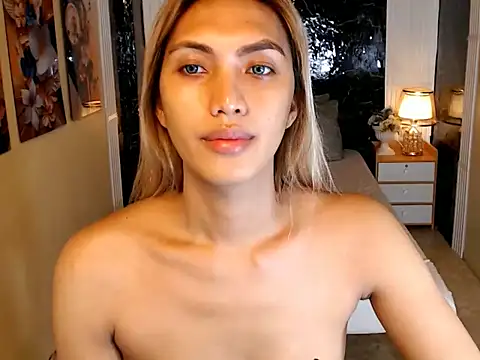 AthenaFLamia online show from 22, 11, 2025