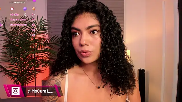 Snapshot of miss_curazao chatting on 26, 5, 2026 miss curazao online show from 26, 5, 2026