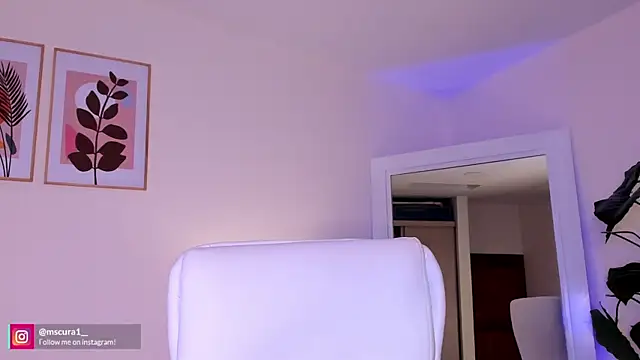 Snapshot of miss_curazao chatting on 17, 6, 2026 miss curazao online show from 17, 6, 2026