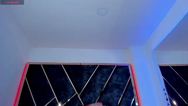 SusanaHenao online show from 4, 11, 2025