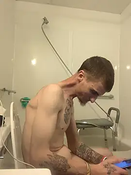 jizzyglizzy92 online show from 19, 4, 2026