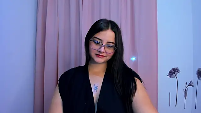 Snapshot of val_ferrer chatting on 14, 9, 2025 val ferrer online show from 14, 9, 2025