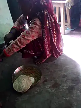 Snapshot of parmila203 chatting on 8, 2, 2026 parmila203 online show from 8, 2, 2026