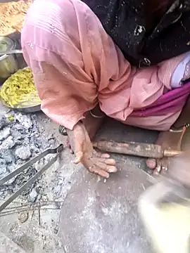 Snapshot of parmila203 chatting on 18, 2, 2026 parmila203 online show from 18, 2, 2026