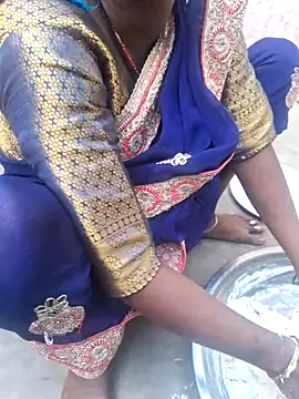 Snapshot of parmila203 chatting on 23, 3, 2026 parmila203 online show from 23, 3, 2026