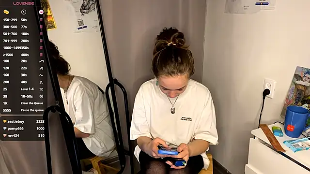 VelvetKate online show from 7, 11, 2025