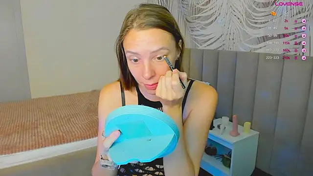 KiaraCaley online show from 26, 11, 2025