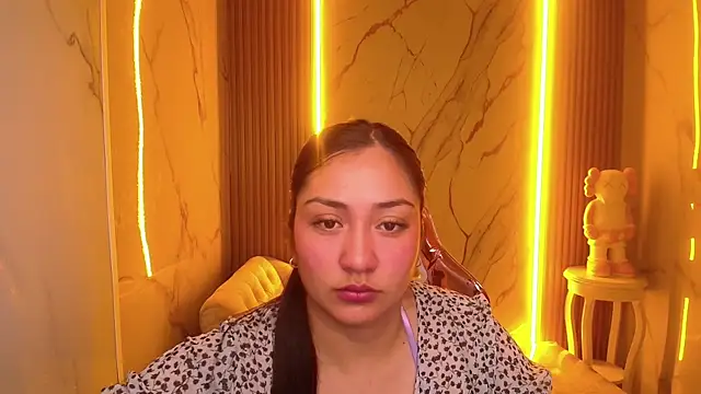 Snapshot of Ivony18_b chatting on 5, 10, 2025 Ivony18 b online show from 5, 10, 2025