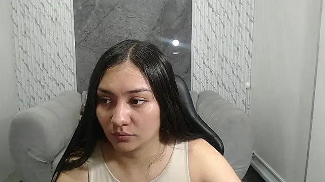 Snapshot of Ivony18_b chatting on 9, 11, 2025 Ivony18 b online show from 9, 11, 2025