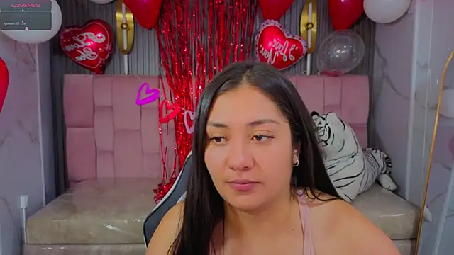 Snapshot of Ivony18_b chatting on 12, 2, 2026 Ivony18 b online show from 12, 2, 2026