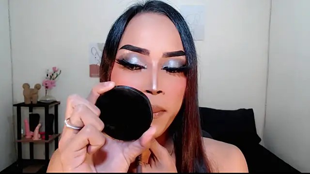 Lessandra Lust online show from 13, 9, 2025