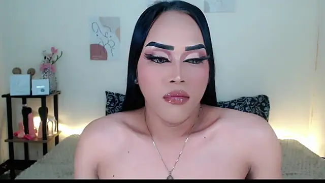 Lessandra Lust online show from 11, 10, 2025