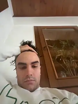 Snapshot of David_leons chatting on 21, 10, 2025 David leons online show from 21, 10, 2025