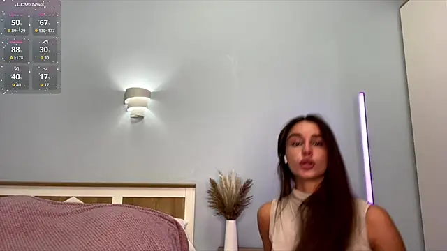 JerrieCham online show from 15, 12, 2025