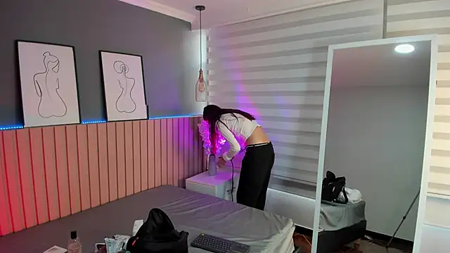 Maraia Ford online show from 3, 12, 2025