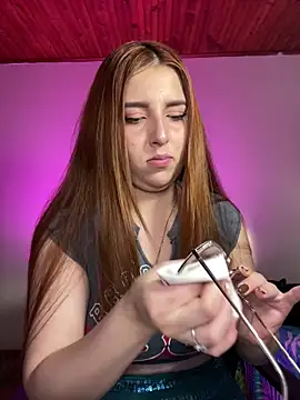 CoraVibes online show from 11, 11, 2025